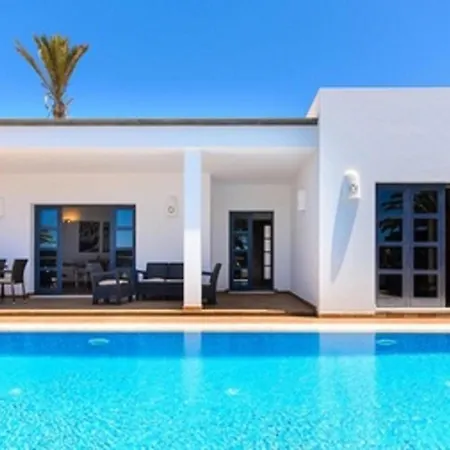 Villas Deluxe Piscina Privada Climatizada-sauna-jacuzzi Playa Blanca (Lanzarote)